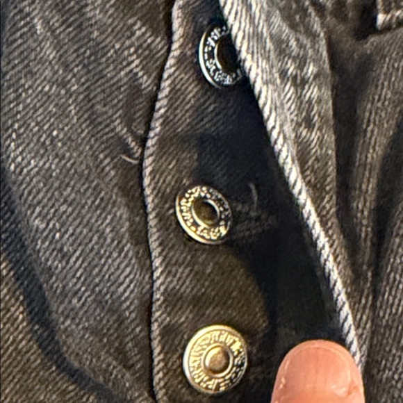 Levi's Premium Women's Wedgie Straight Black Denim Jeans Size 31 Busted Knee EUC - Picture 9 of 15